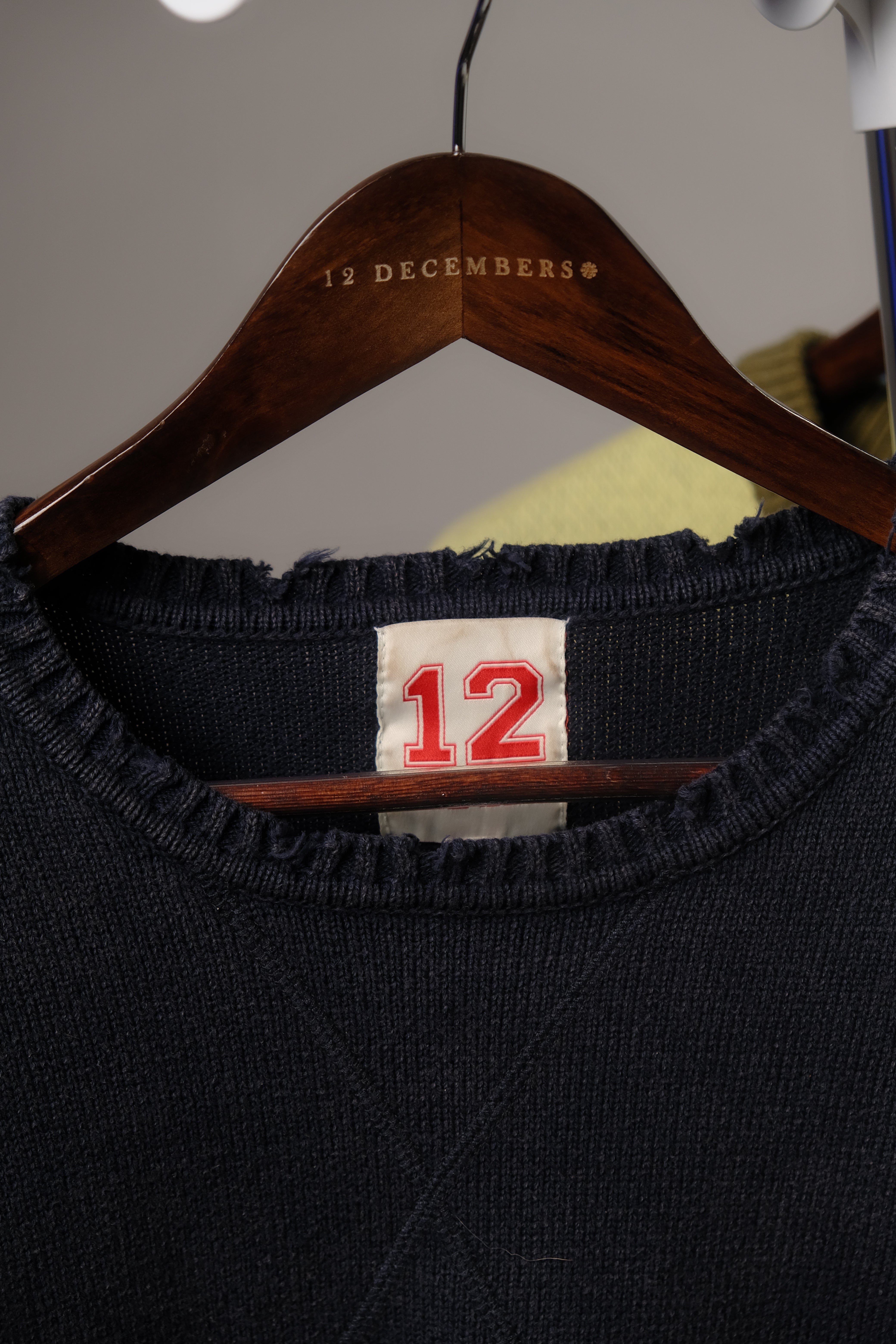 12 KNIT HEAVYWEIGHT CREW NECK