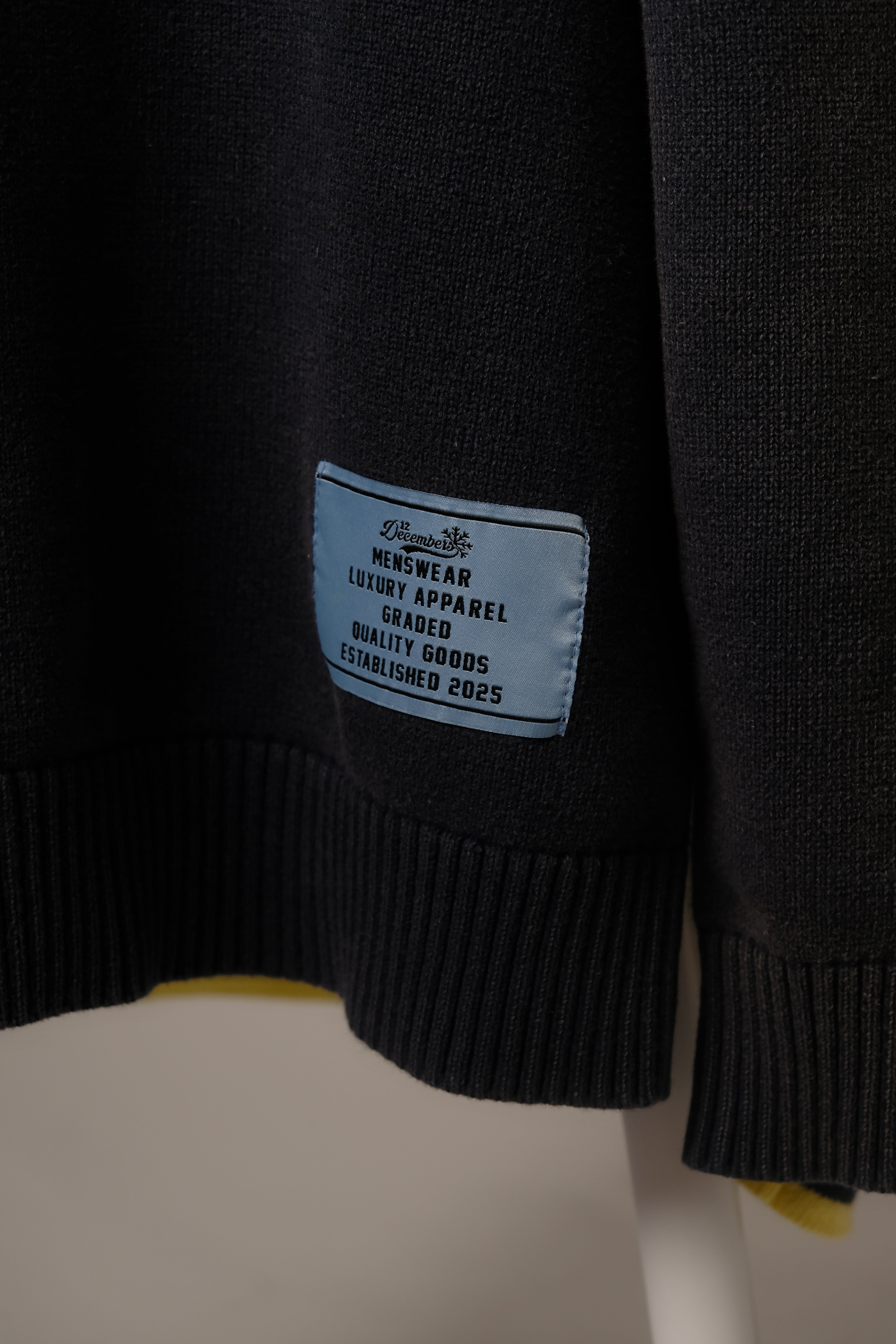 12 KNIT HEAVYWEIGHT CREW NECK